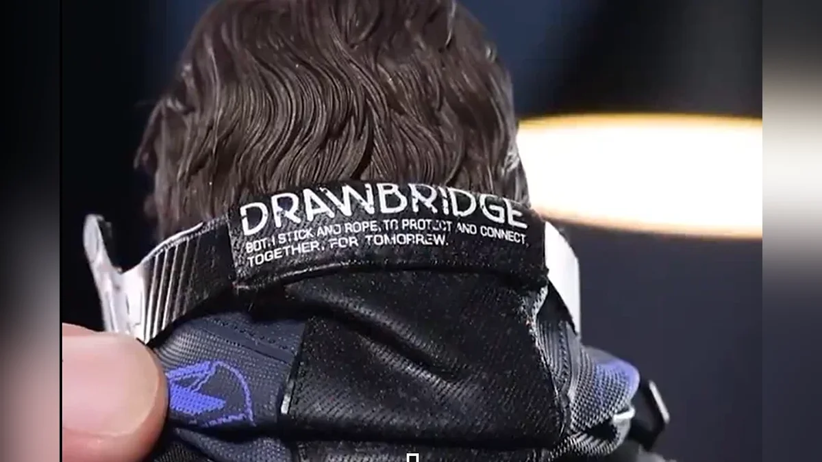 Коллекционного Сэма из Death Stranding 2 продают за $400 с опечаткой прямо на костюме