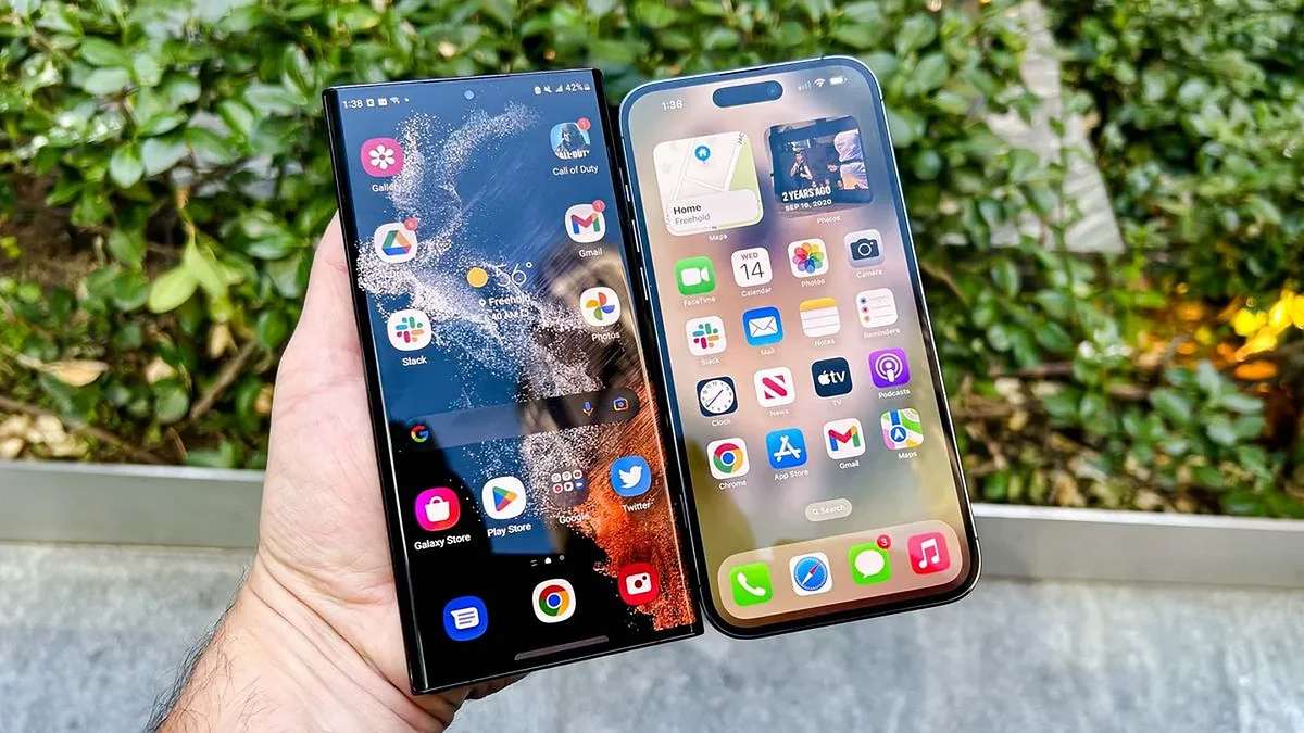 А вы отдаёте предпочтение Samsung или Apple?